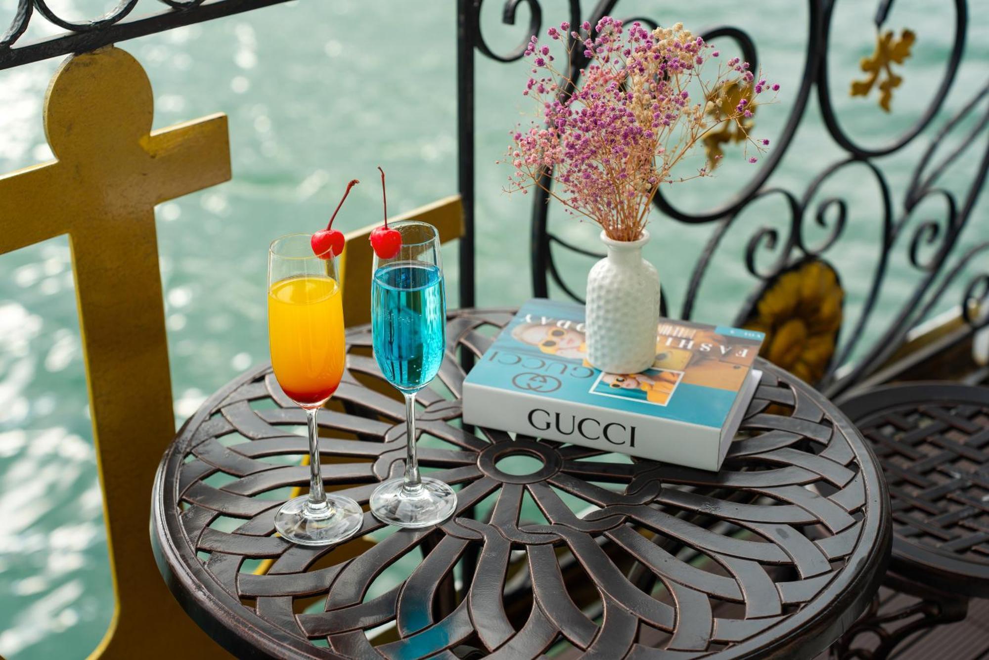 Hotel Halong Aquamarine Royal Cruise Hạ Long Exterior foto