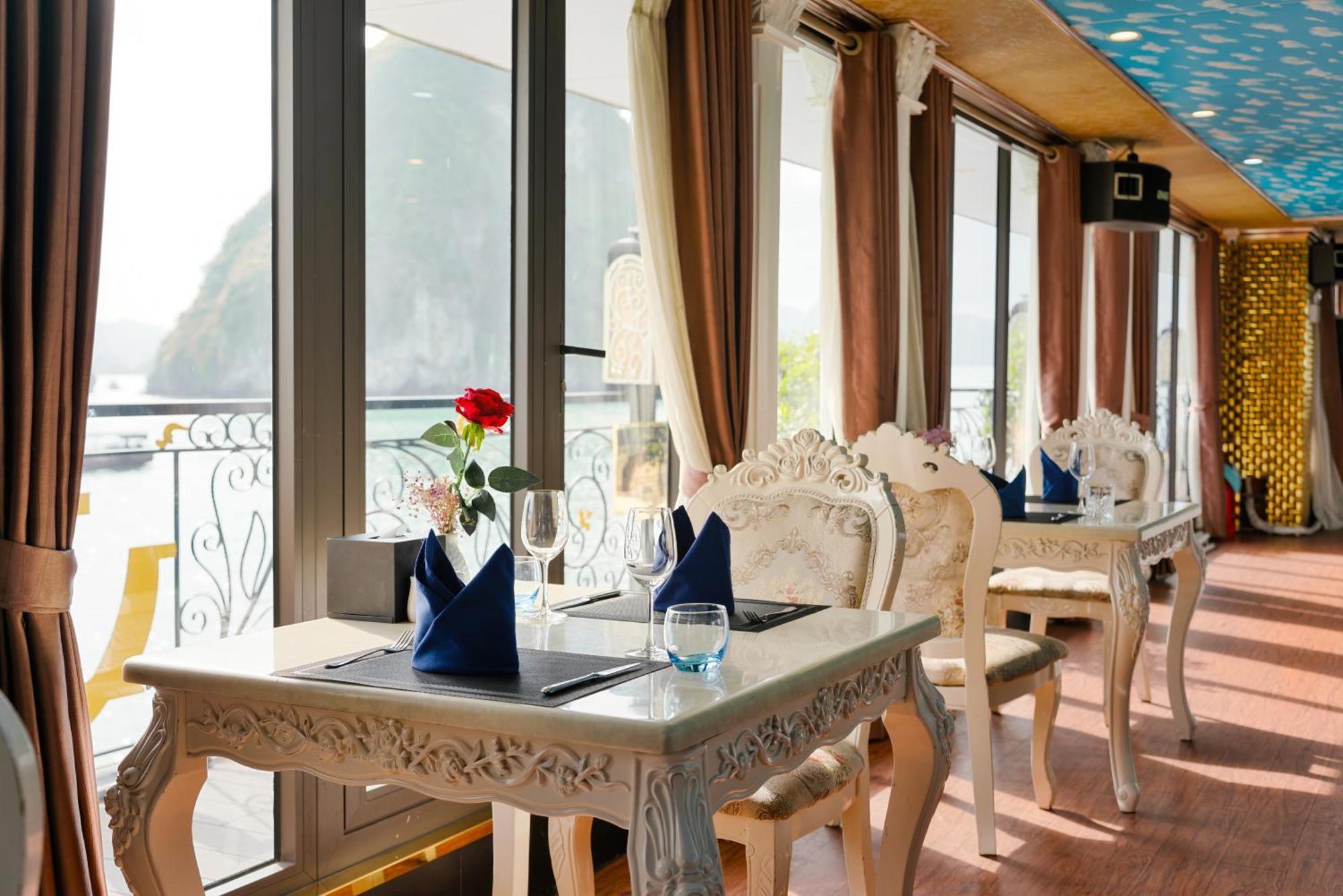 Hotel Halong Aquamarine Royal Cruise Hạ Long Exterior foto